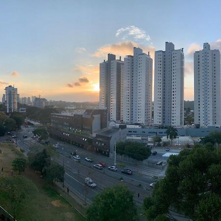 Apartamento Encantador: Vista Privilegiada no Bigorrilho Curitiba Exterior photo