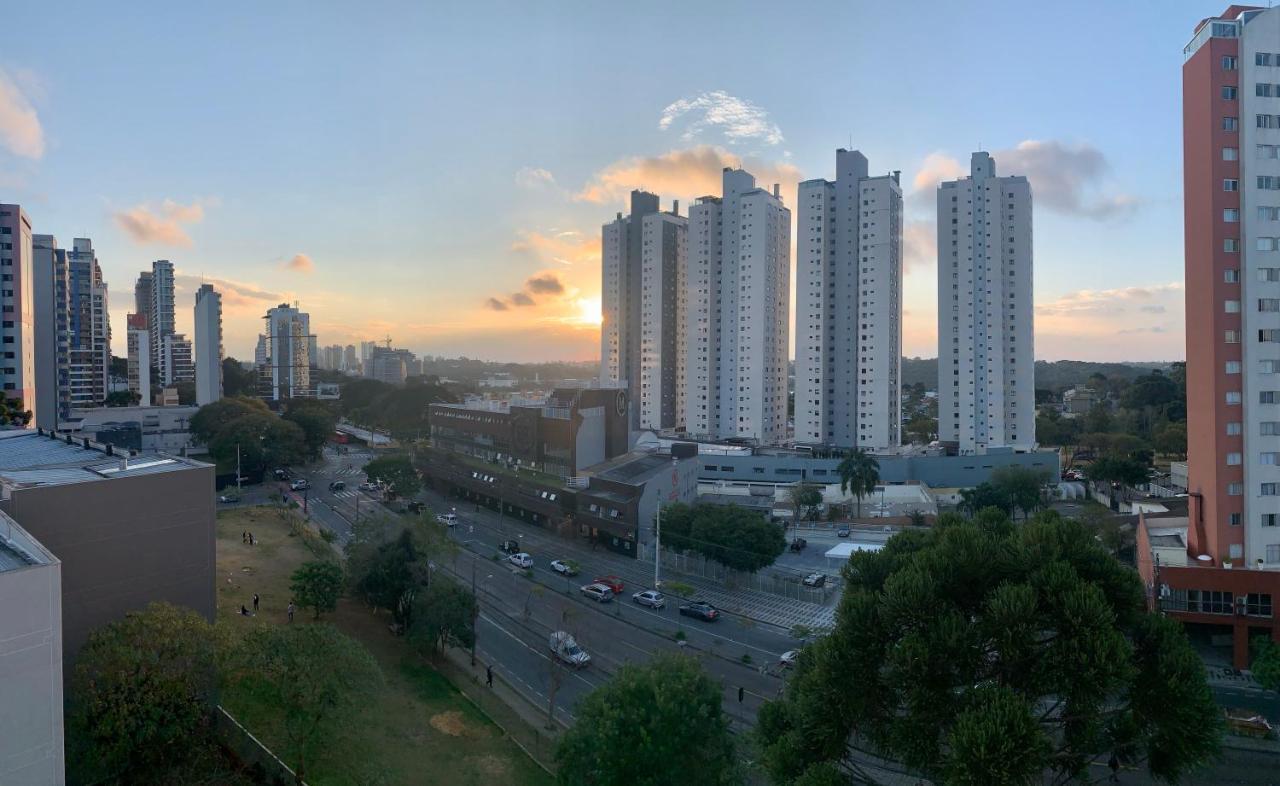 Apartamento Encantador: Vista Privilegiada no Bigorrilho Curitiba Exterior photo